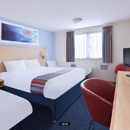 Travelodge Aberdeen Airport Exterior foto