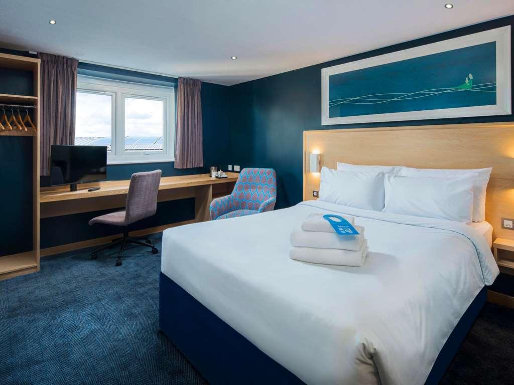 Travelodge Aberdeen Airport Zimmer foto