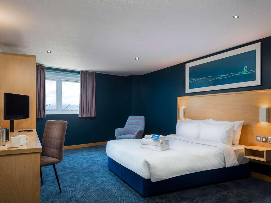 Travelodge Aberdeen Airport Zimmer foto