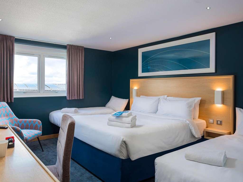 Travelodge Aberdeen Airport Zimmer foto