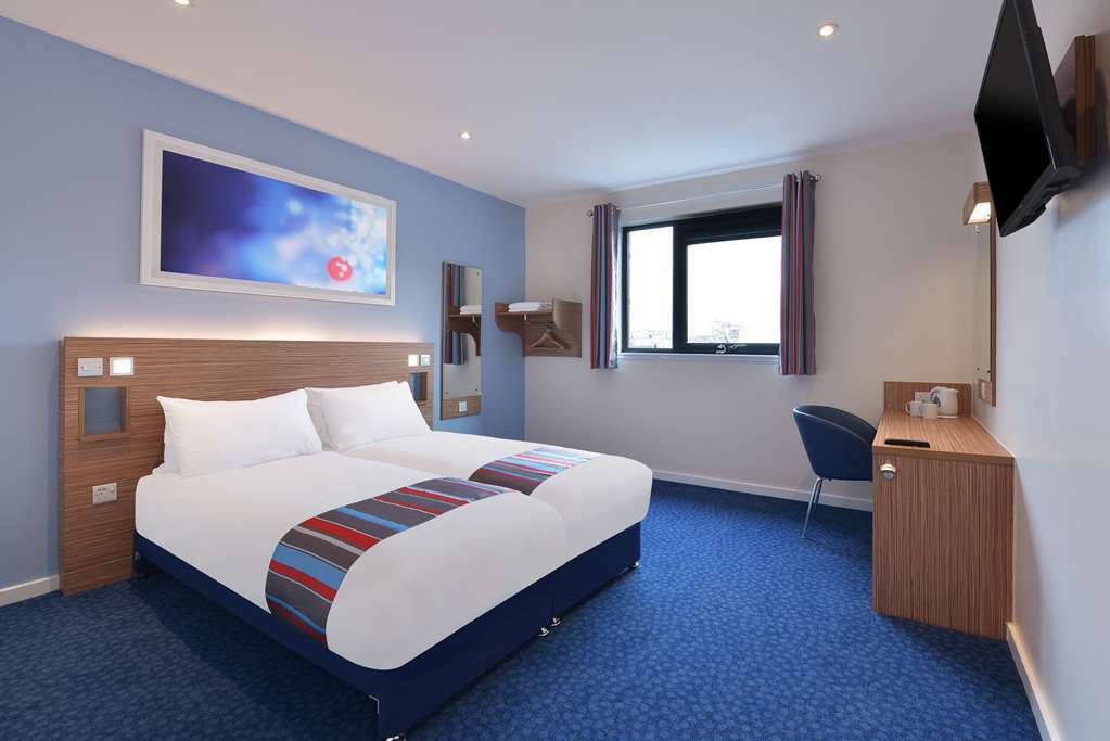 Travelodge Aberdeen Airport Zimmer foto